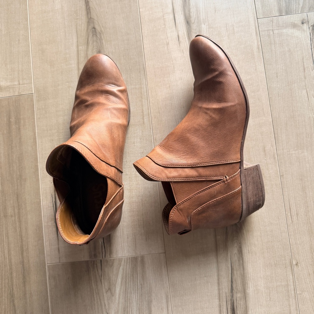 Circus by Sam Edelman Brown Leather Ankle Boots